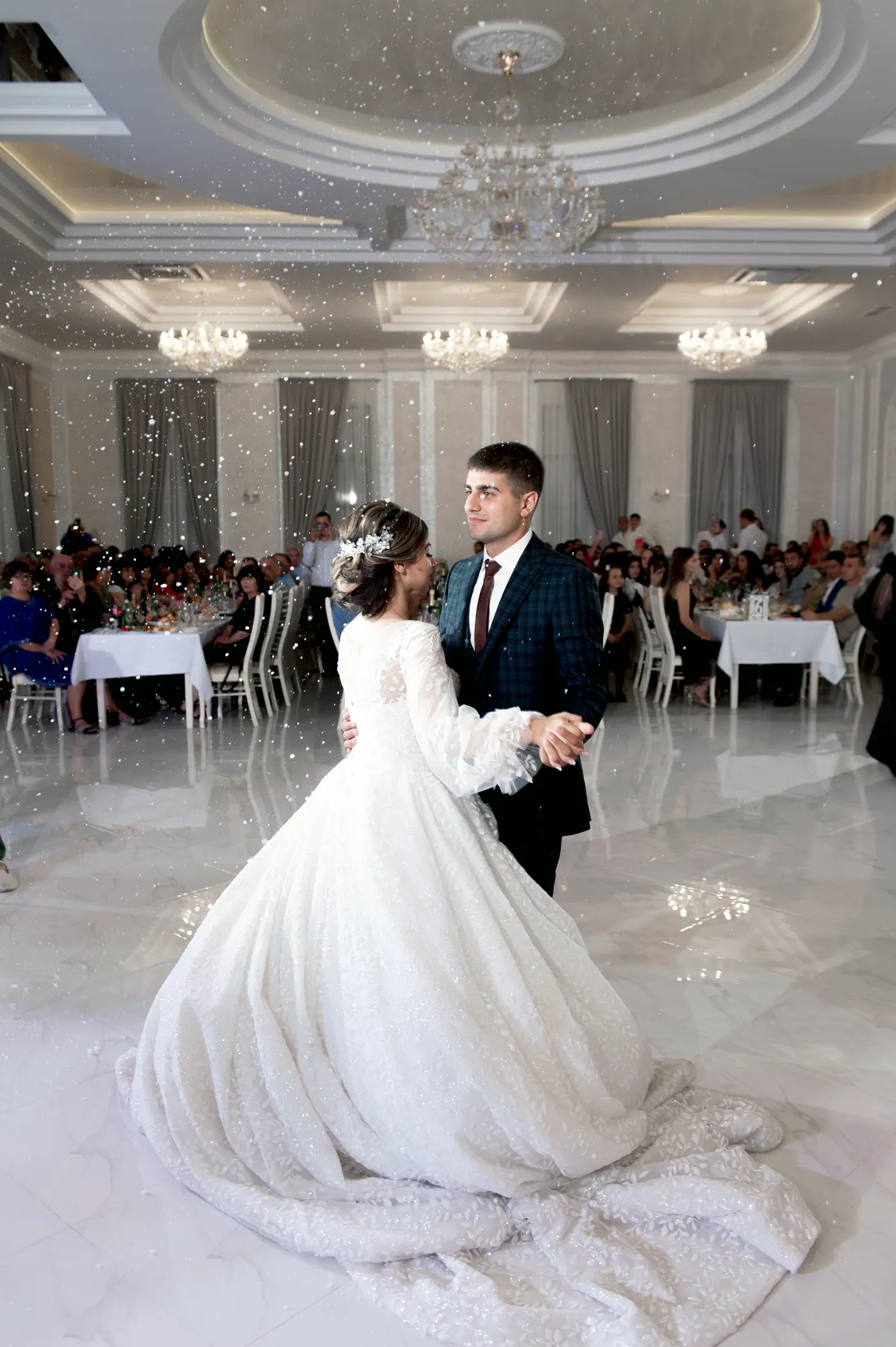 Первый танец молодожёнов в банкетном зале Grand Hall